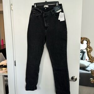 Abercrombie & Fitch the 90s slim straight ultra high rise black distressed jean